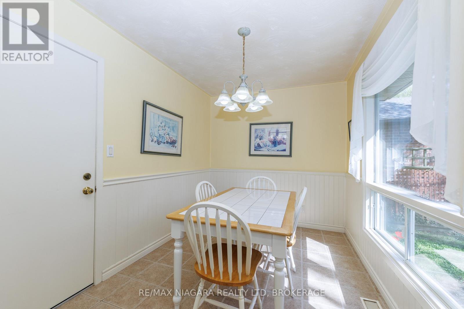 15 Oak Drive, Niagara-On-The-Lake, Ontario  L0S 1J0 - Photo 8 - X13092048