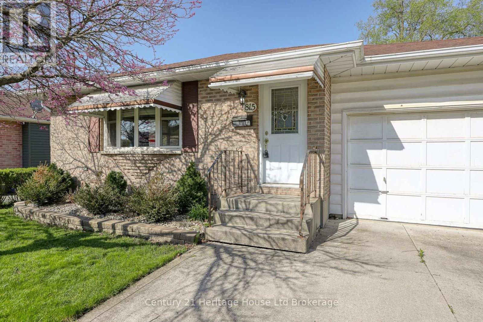 815 Verulam Street, London South, Ontario  N6C 4Y6 - Photo 4 - X13092108