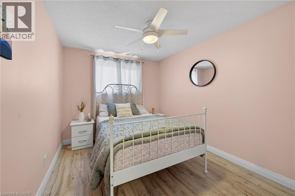 136 Rockwood Avenue, St. Catharines, Ontario  L2P 3R8 - Photo 16 - 40827277