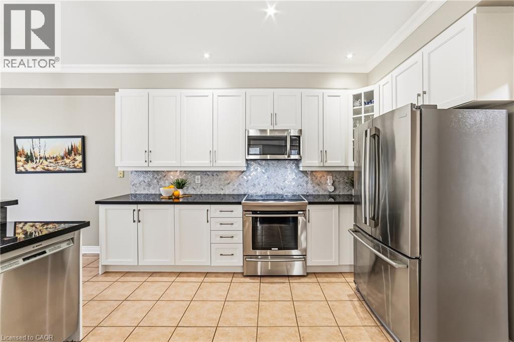 1576 Bayshire Drive, Oakville, Ontario  L6H 6L8 - Photo 13 - 40822500