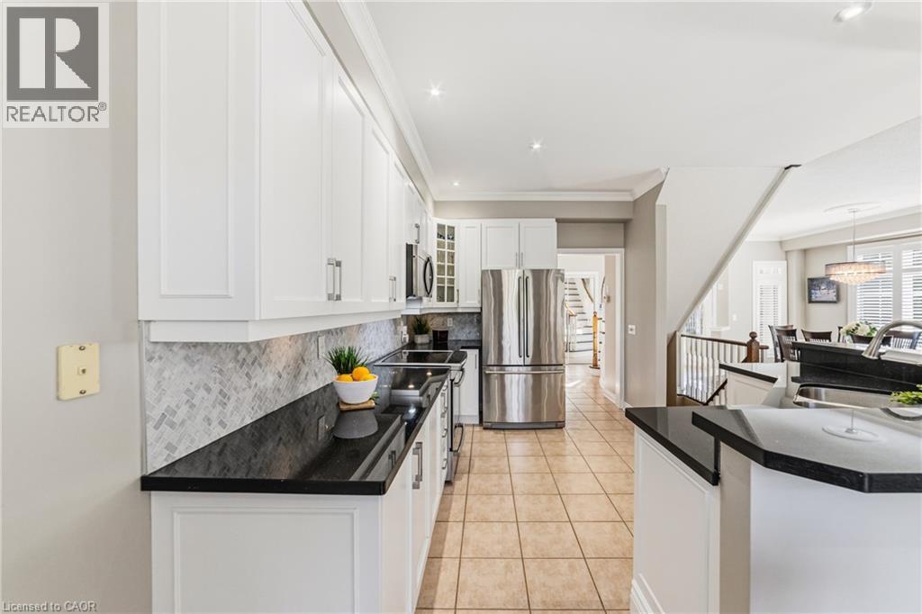 1576 Bayshire Drive, Oakville, Ontario  L6H 6L8 - Photo 15 - 40822500