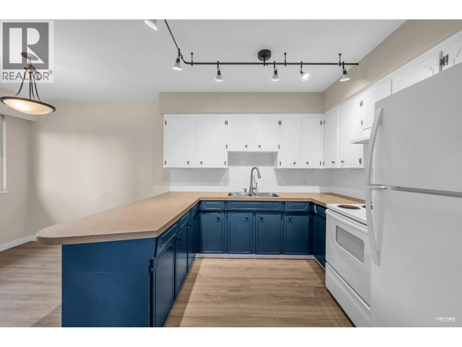 4249 Barker Avenue, Burnaby, British Columbia  V5G 3C3 - Photo 9 - R3119967