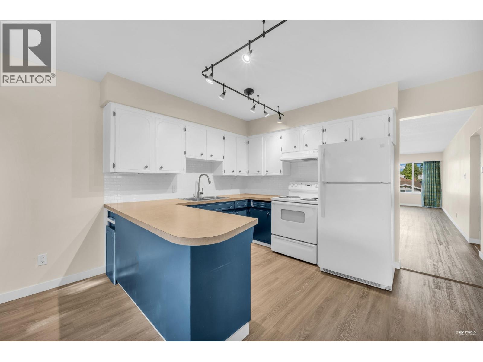 4249 Barker Avenue, Burnaby, British Columbia  V5G 3C3 - Photo 10 - R3119967