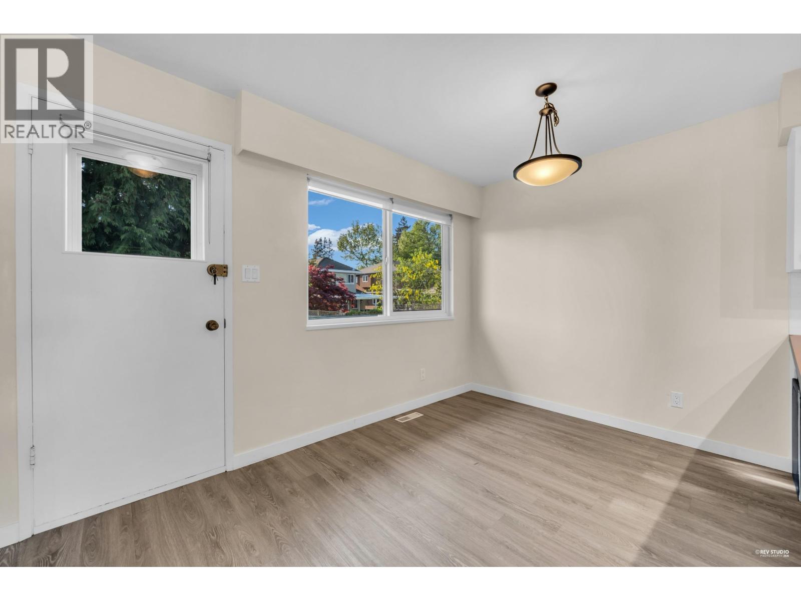 4249 Barker Avenue, Burnaby, British Columbia  V5G 3C3 - Photo 12 - R3119967