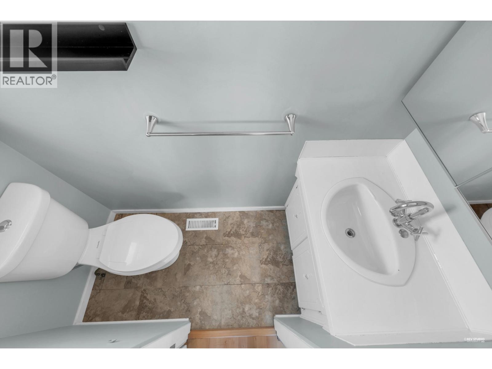 4249 Barker Avenue, Burnaby, British Columbia  V5G 3C3 - Photo 16 - R3119967