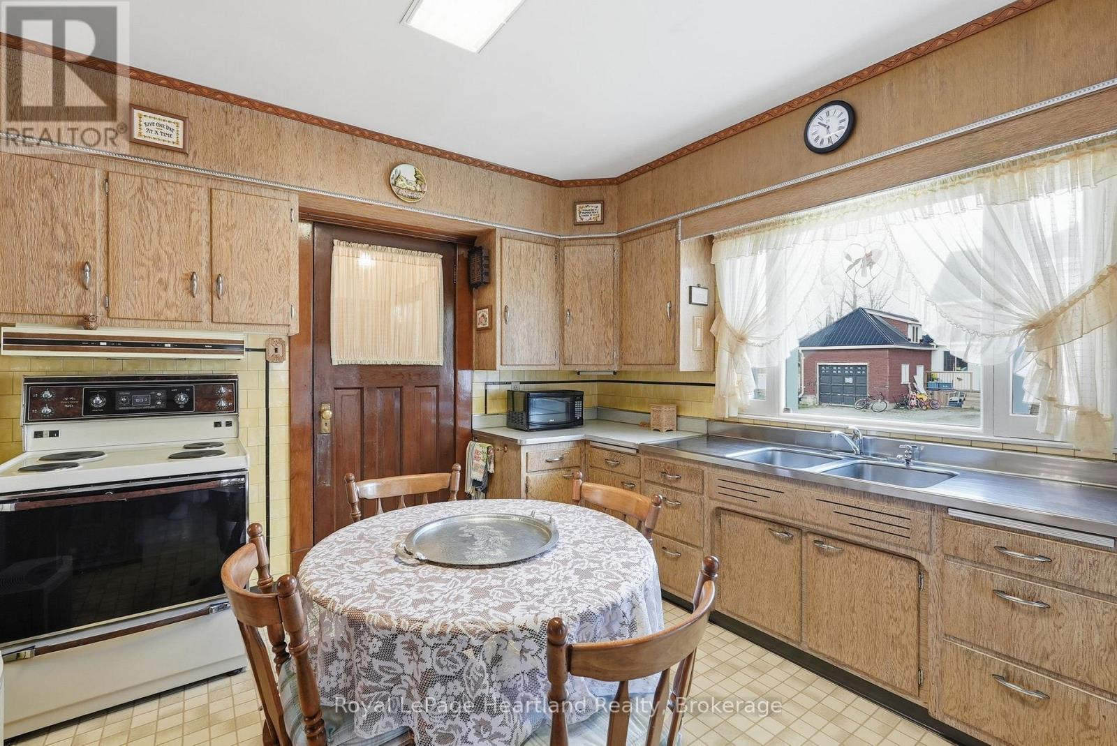 57 Elora Street N, Minto, Ontario  N0G 1M0 - Photo 22 - X13092064