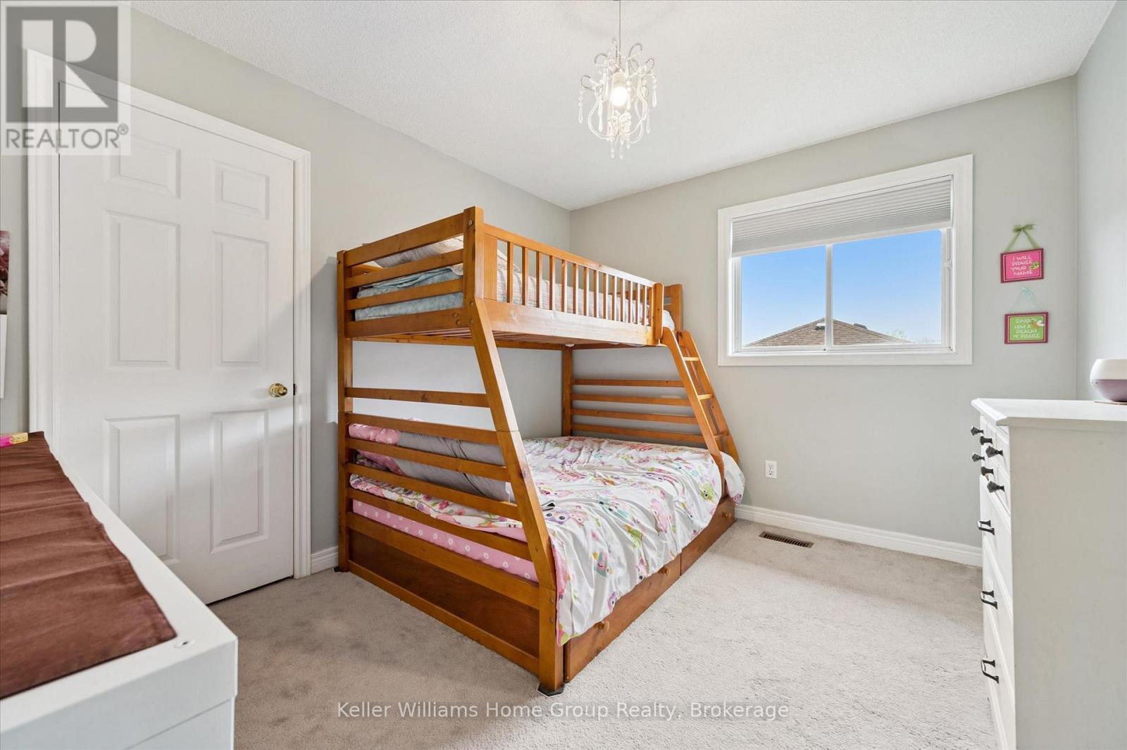 261 Irvine Street S, Centre Wellington, Ontario  N0B 1S0 - Photo 36 - X13092118