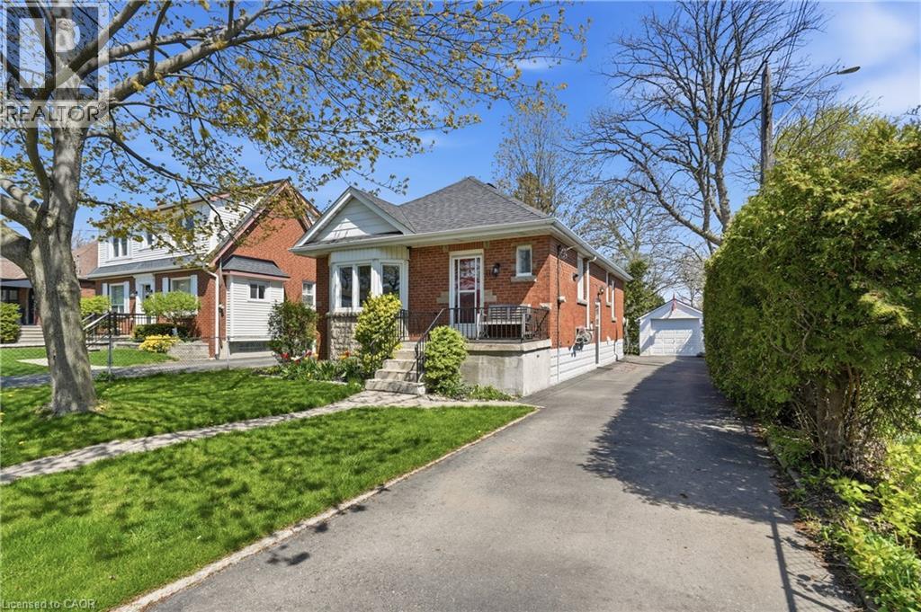 115 Empress Avenue, Hamilton, Ontario  L9A 1M5 - Photo 2 - 40827626