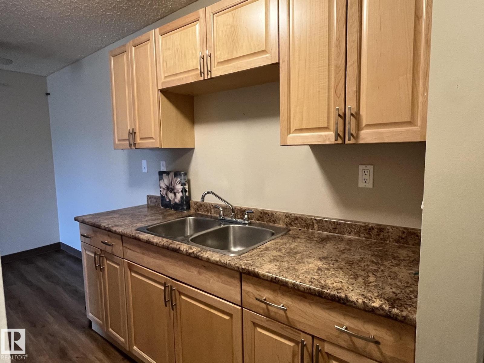 #205 51 Brown St, Stony Plain, Alberta  T7Z 1P2 - Photo 7 - E4486026