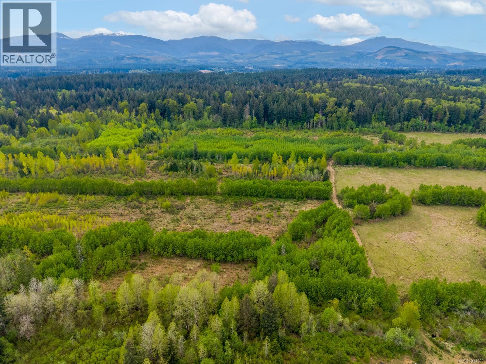 3554 Piercy Rd, Courtenay, British Columbia