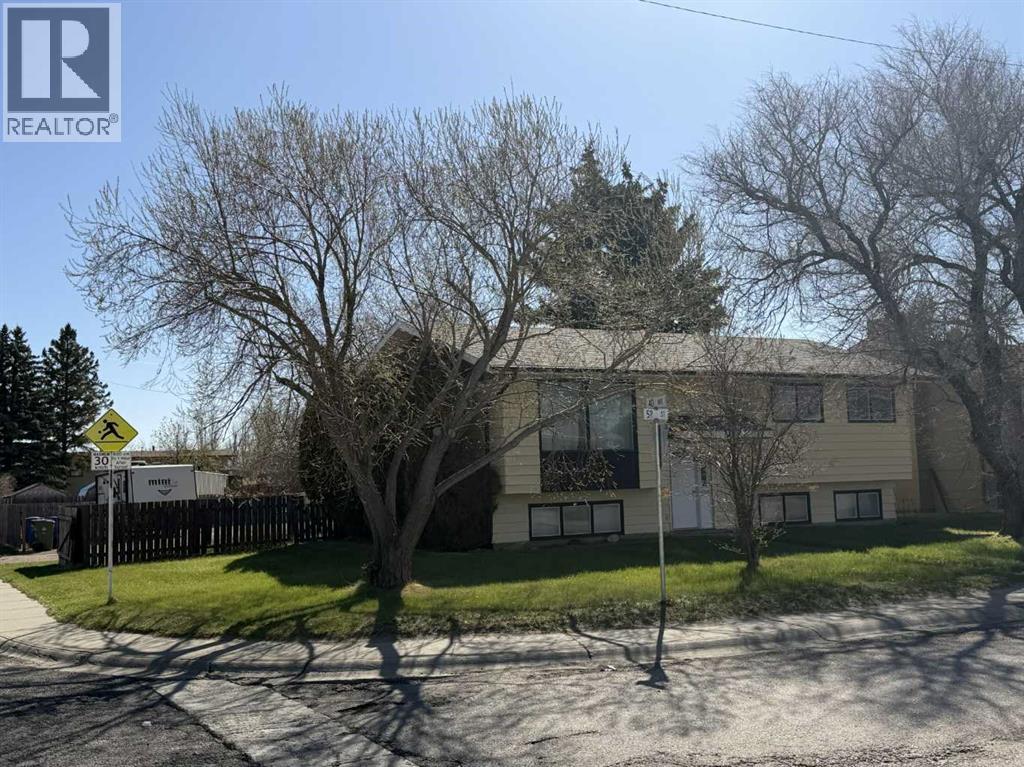 3917 52 Street, Taber, Alberta  T1G 1B7 - Photo 2 - A2308355