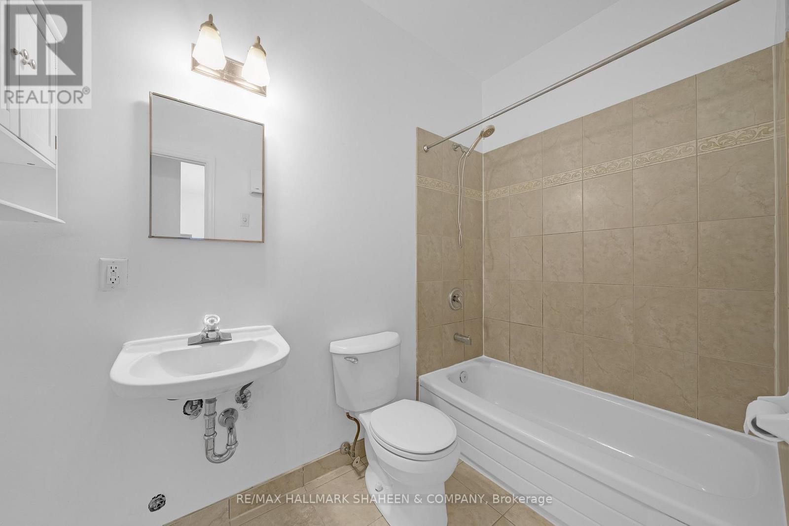 2 - 16 Foxbar Road, Toronto, Ontario  M4V 2G6 - Photo 7 - C13072906