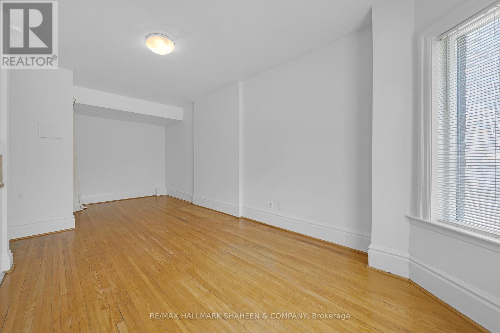 2 - 16 Foxbar Road, Toronto, Ontario  M4V 2G6 - Photo 5 - C13072906