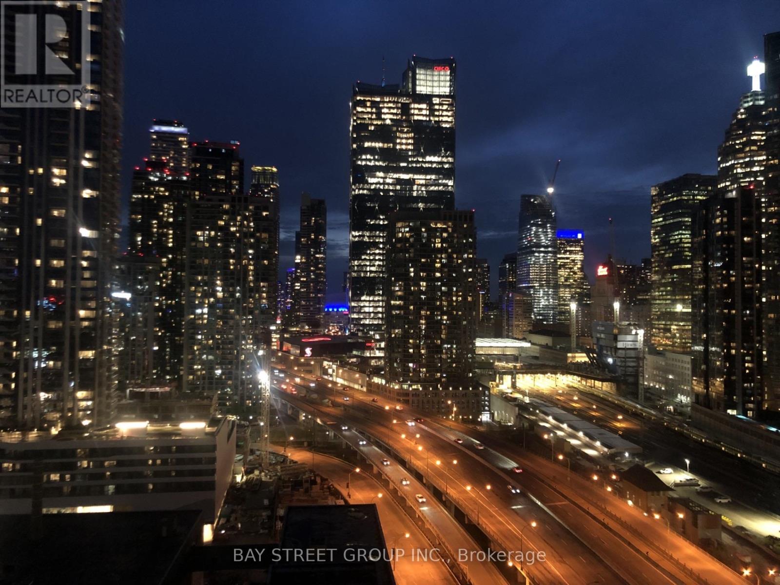 2215 - 55 Cooper Street, Toronto, Ontario  M5E 0G1 - Photo 12 - C13091822