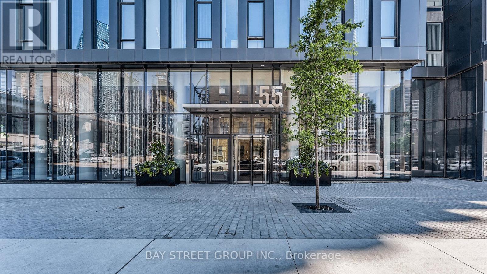 2215 - 55 Cooper Street, Toronto, Ontario  M5E 0G1 - Photo 2 - C13091822