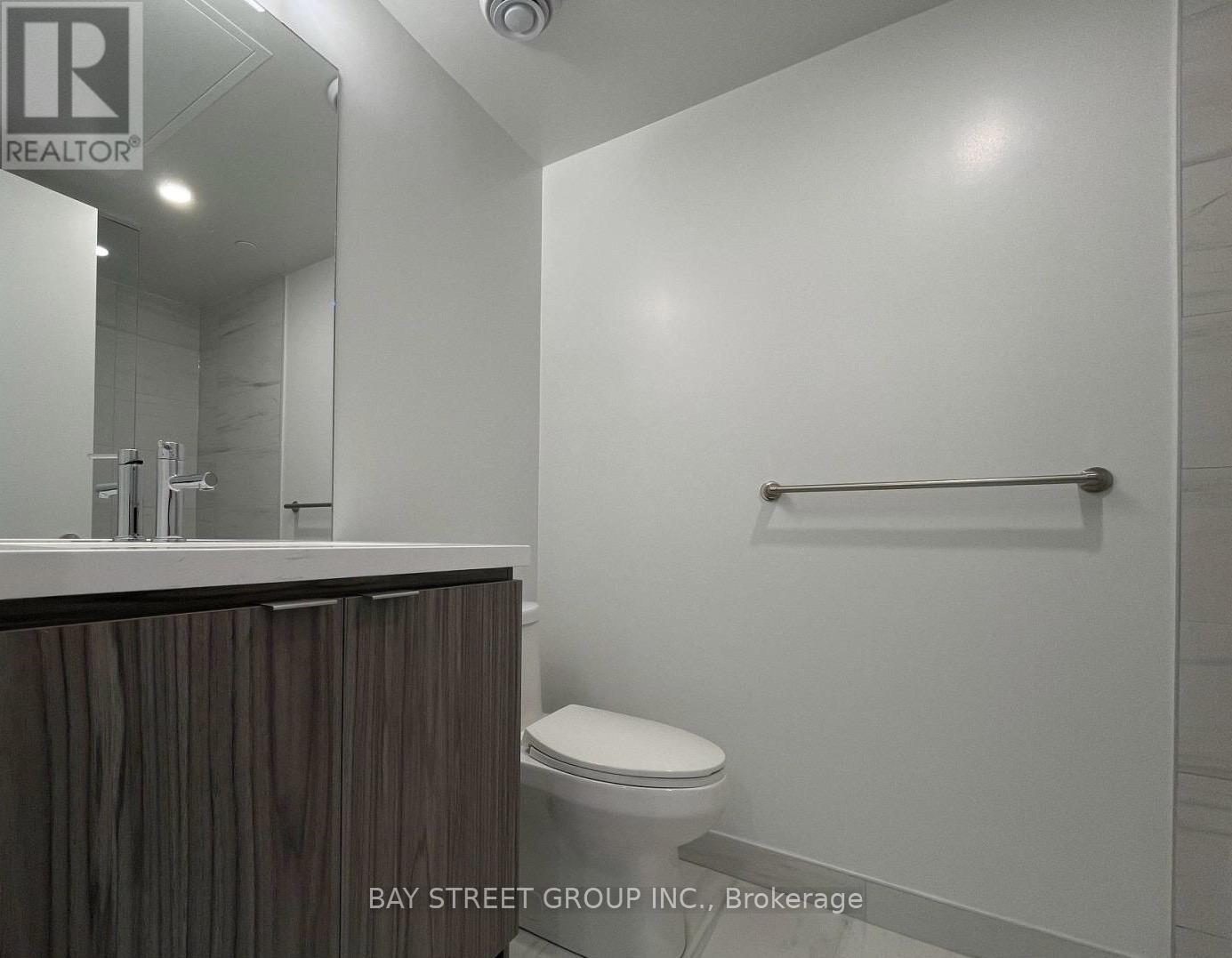 2215 - 55 Cooper Street, Toronto, Ontario  M5E 0G1 - Photo 9 - C13091822