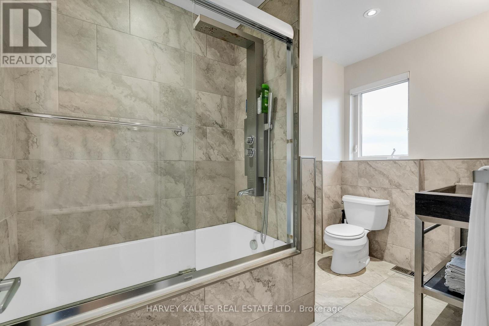 326 Glenholme Avenue, Toronto, Ontario  M6R 3E3 - Photo 21 - C13091850