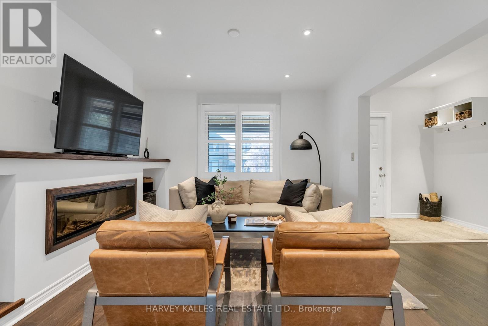 326 Glenholme Avenue, Toronto, Ontario  M6R 3E3 - Photo 4 - C13091850