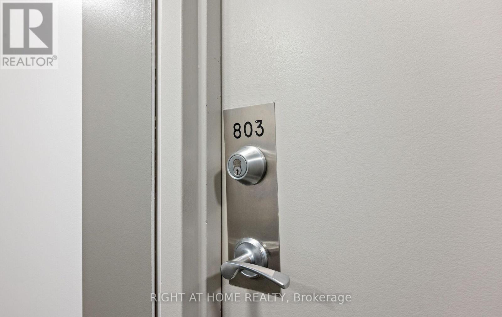 803 - 373 Front Street W, Toronto, Ontario  M5V 3R7 - Photo 10 - C13091854