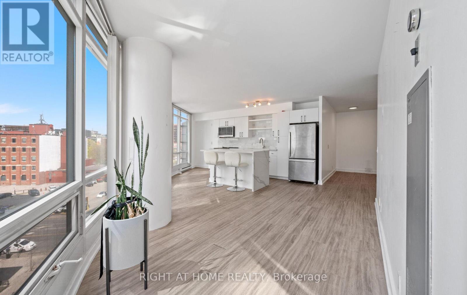 803 - 373 Front Street W, Toronto, Ontario  M5V 3R7 - Photo 15 - C13091854