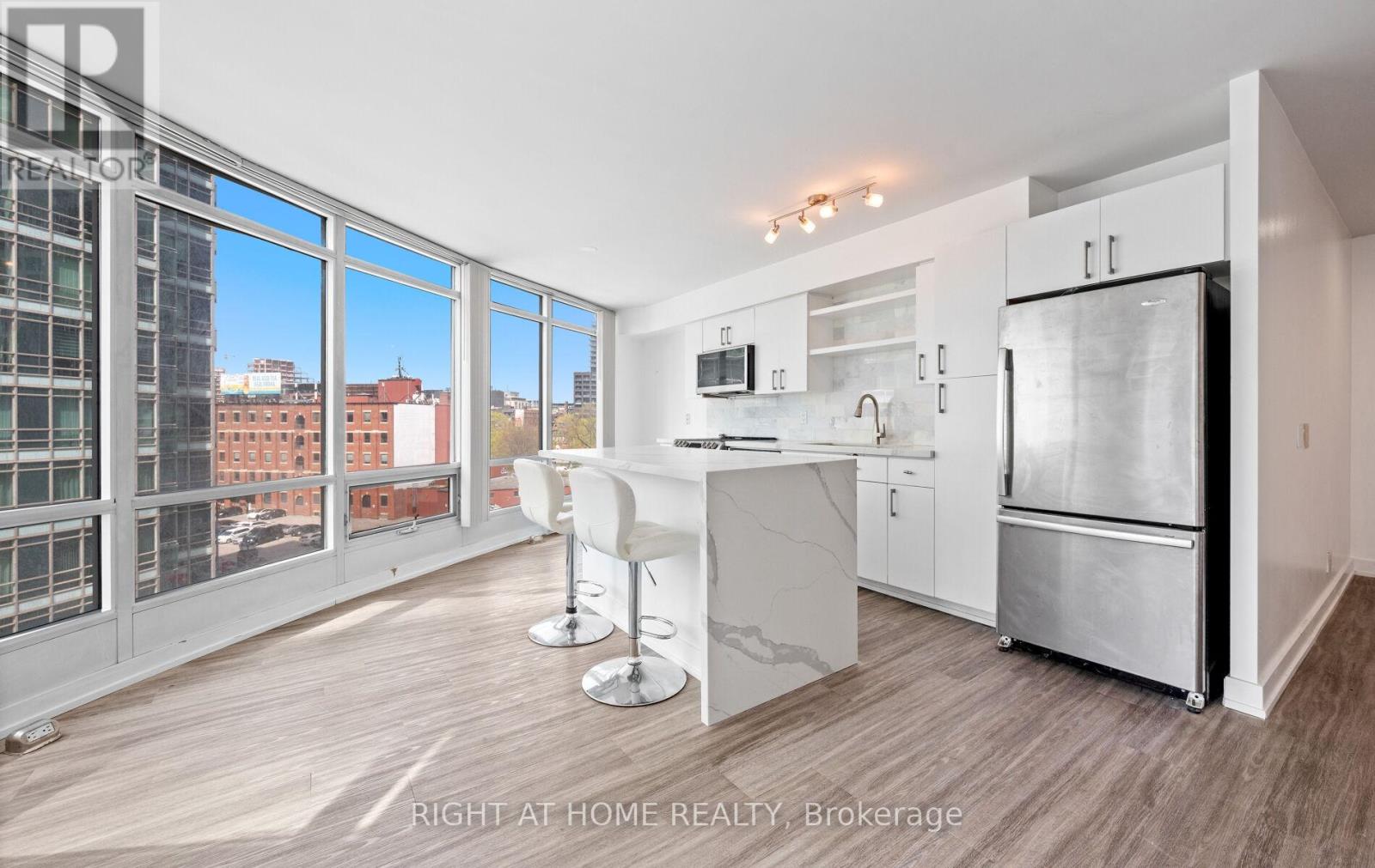 803 - 373 Front Street W, Toronto, Ontario  M5V 3R7 - Photo 18 - C13091854