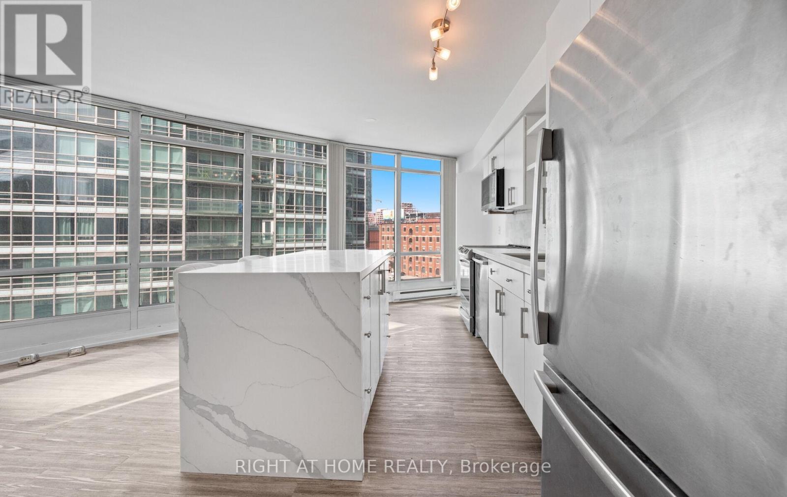 803 - 373 Front Street W, Toronto, Ontario  M5V 3R7 - Photo 26 - C13091854