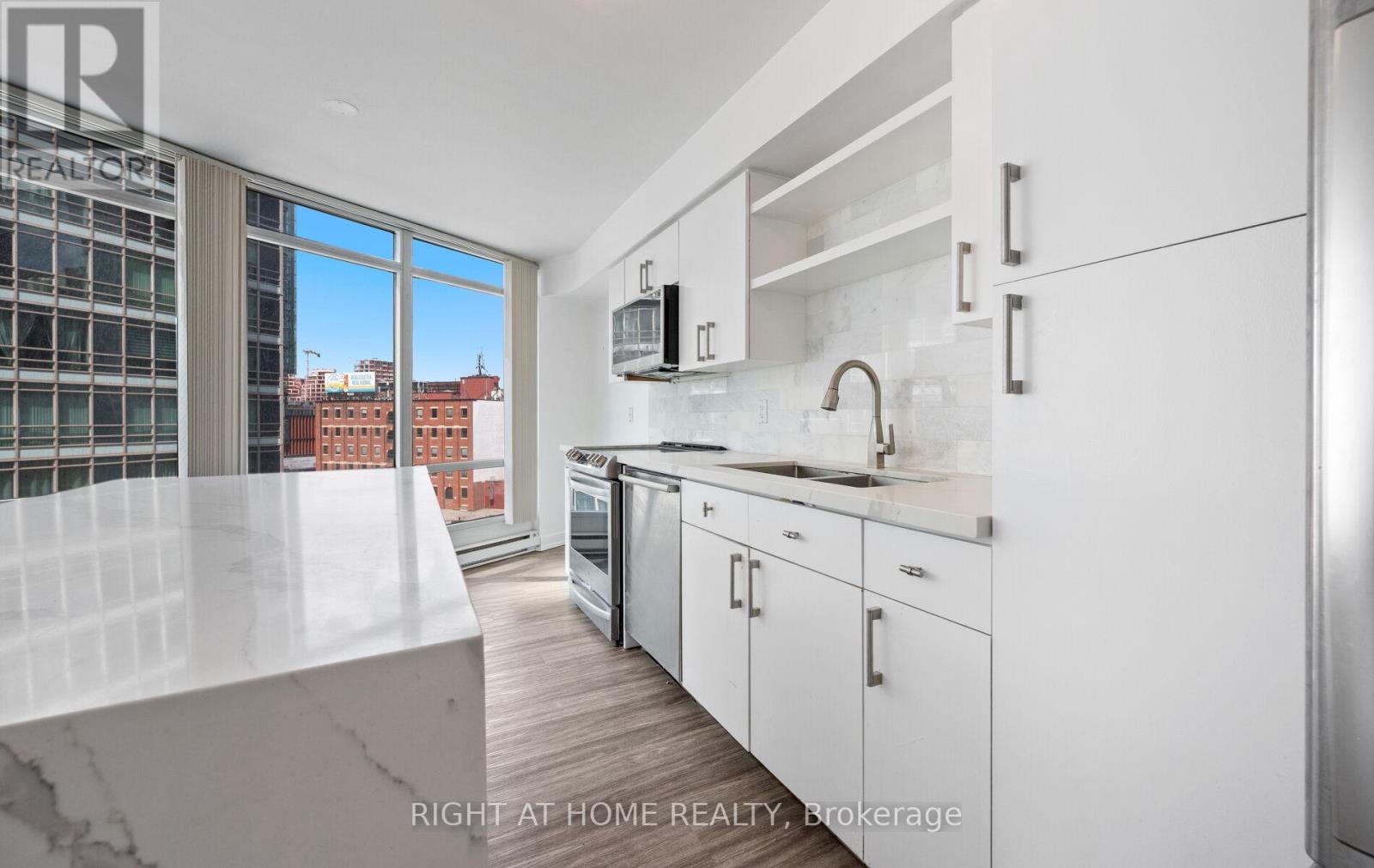 803 - 373 Front Street W, Toronto, Ontario  M5V 3R7 - Photo 27 - C13091854