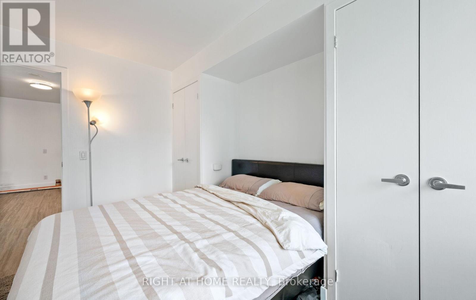 803 - 373 Front Street W, Toronto, Ontario  M5V 3R7 - Photo 30 - C13091854