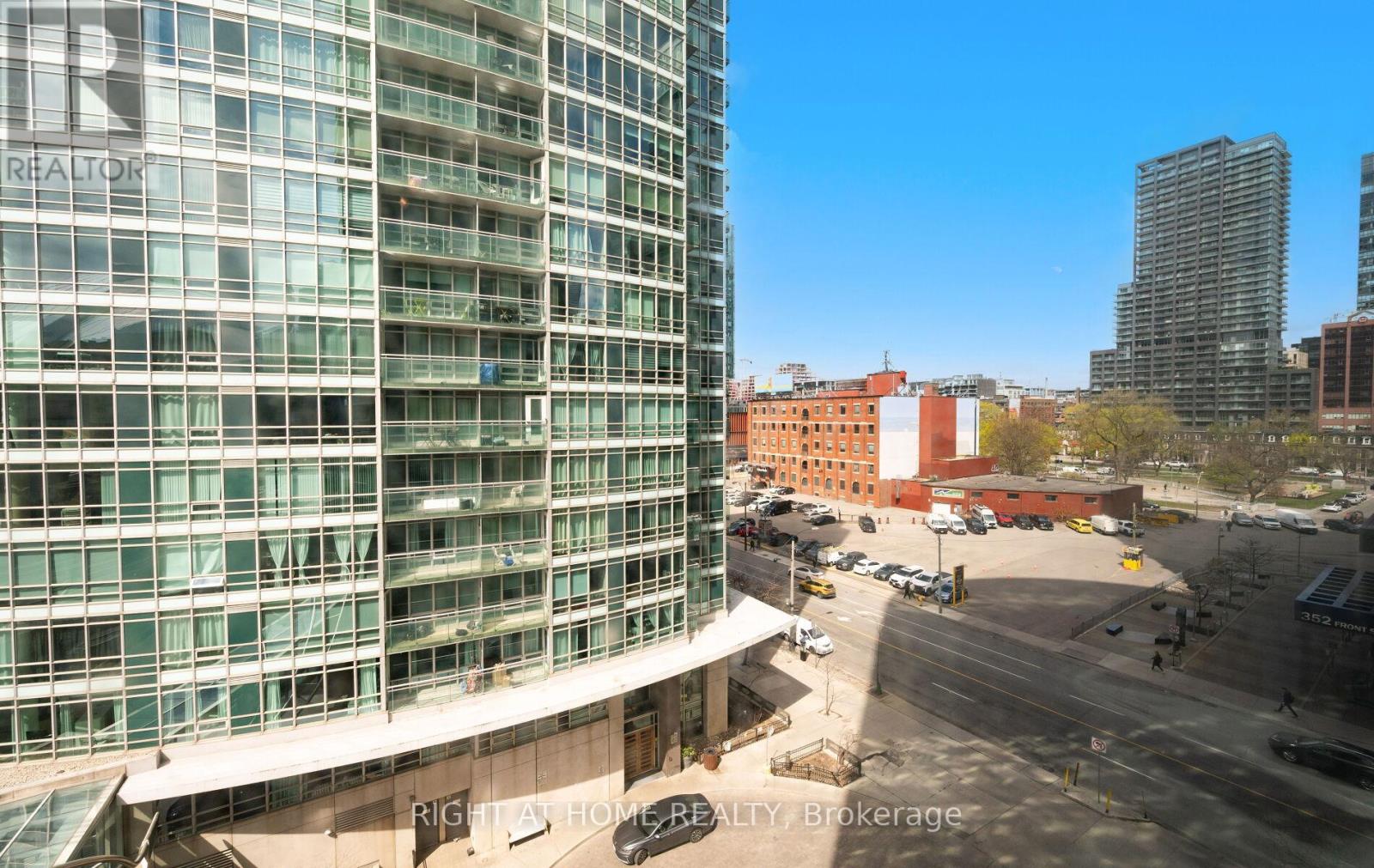 803 - 373 Front Street W, Toronto, Ontario  M5V 3R7 - Photo 34 - C13091854