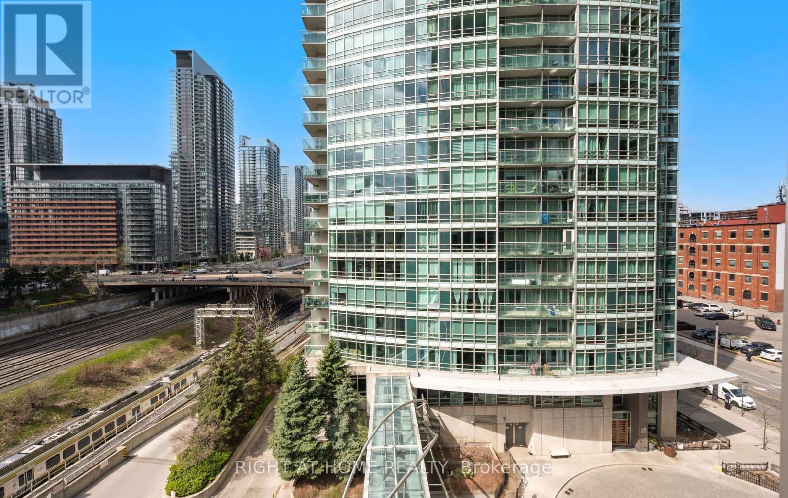 803 - 373 Front Street W, Toronto, Ontario  M5V 3R7 - Photo 41 - C13091854