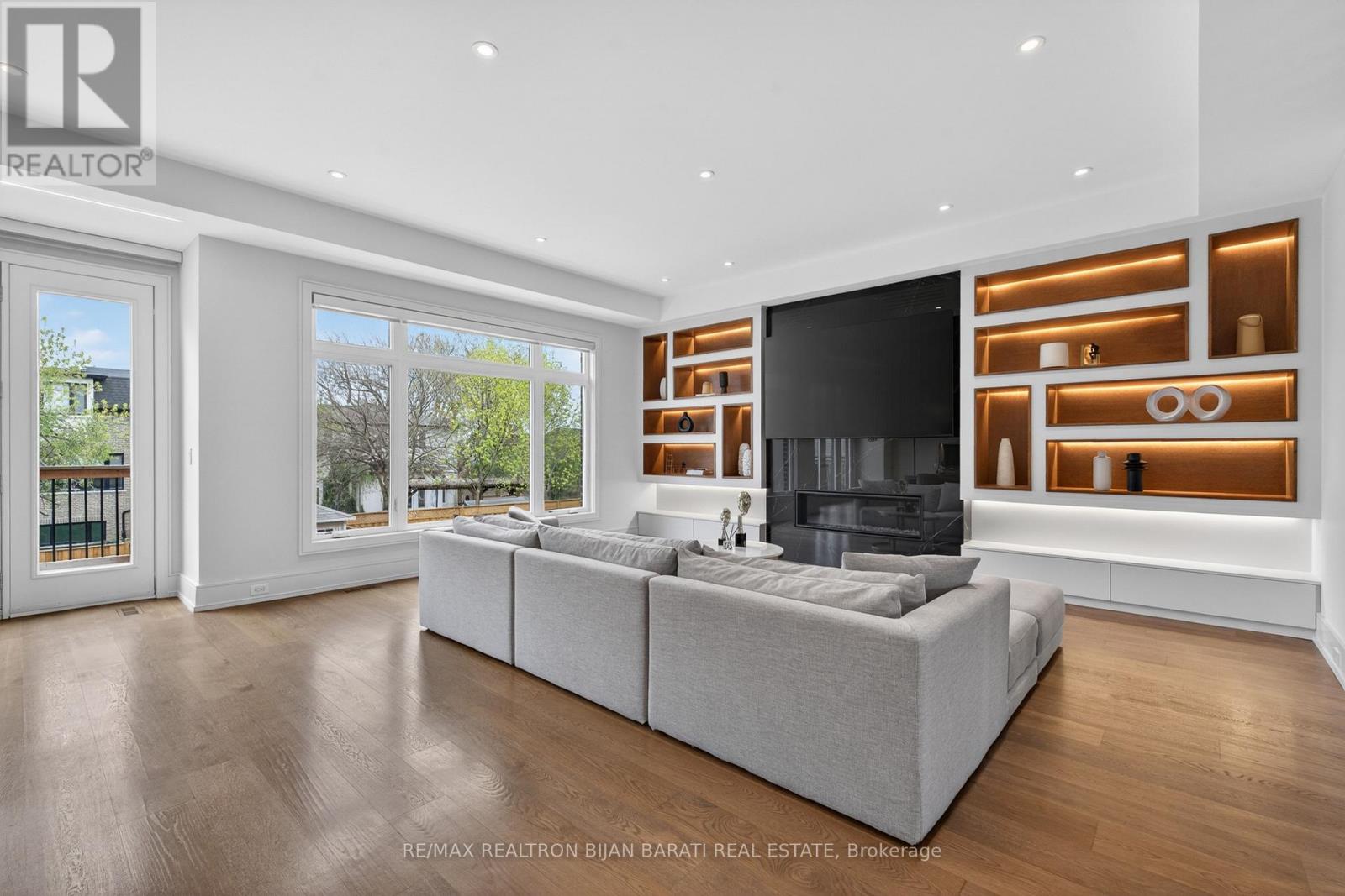 23 Terrace Avenue, Toronto, Ontario  M2R 1E8 - Photo 11 - C13091916