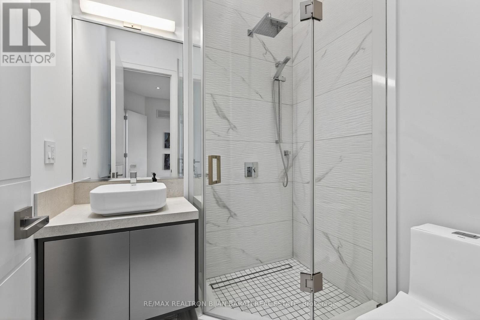 23 Terrace Avenue, Toronto, Ontario  M2R 1E8 - Photo 34 - C13091916