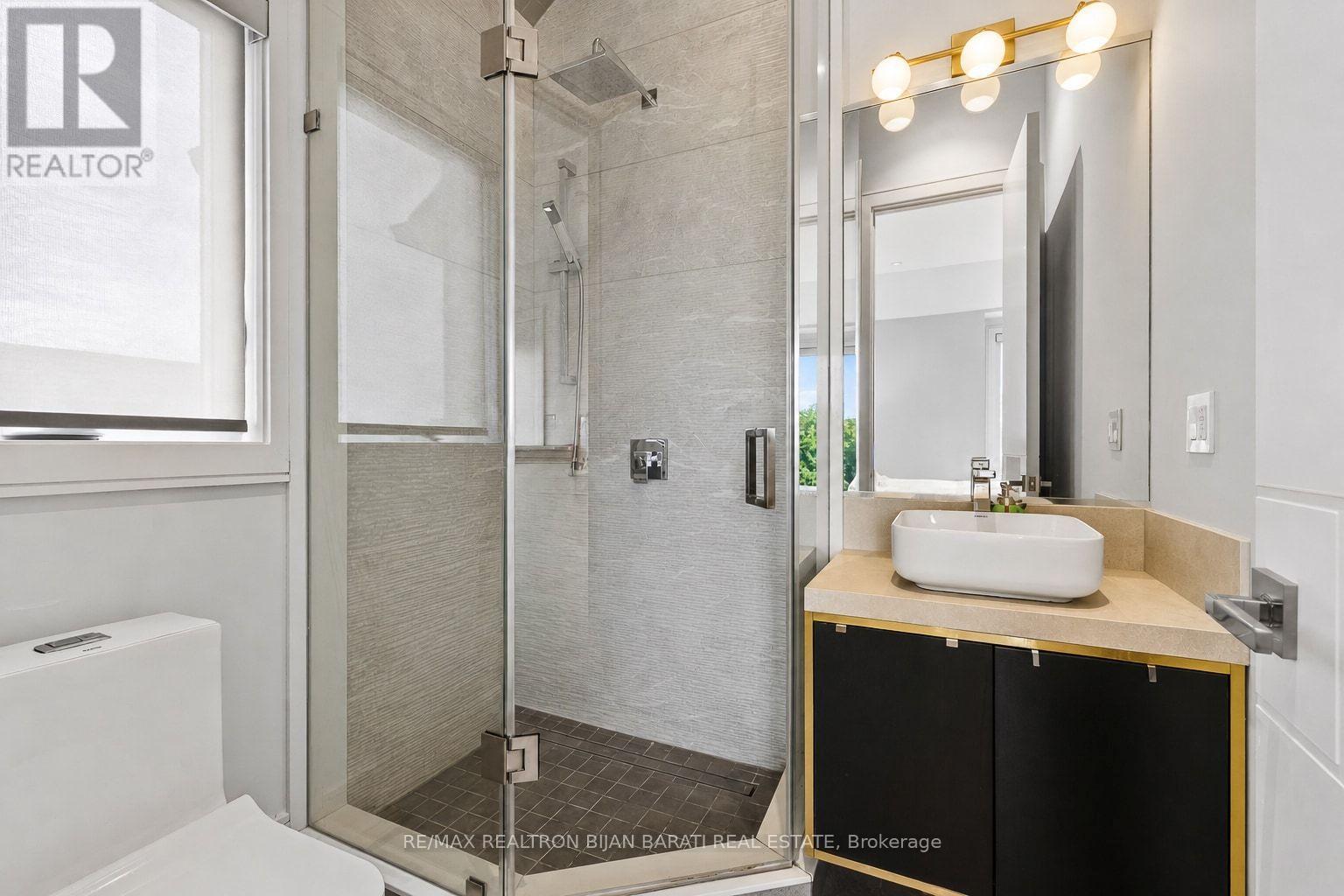 23 Terrace Avenue, Toronto, Ontario  M2R 1E8 - Photo 35 - C13091916