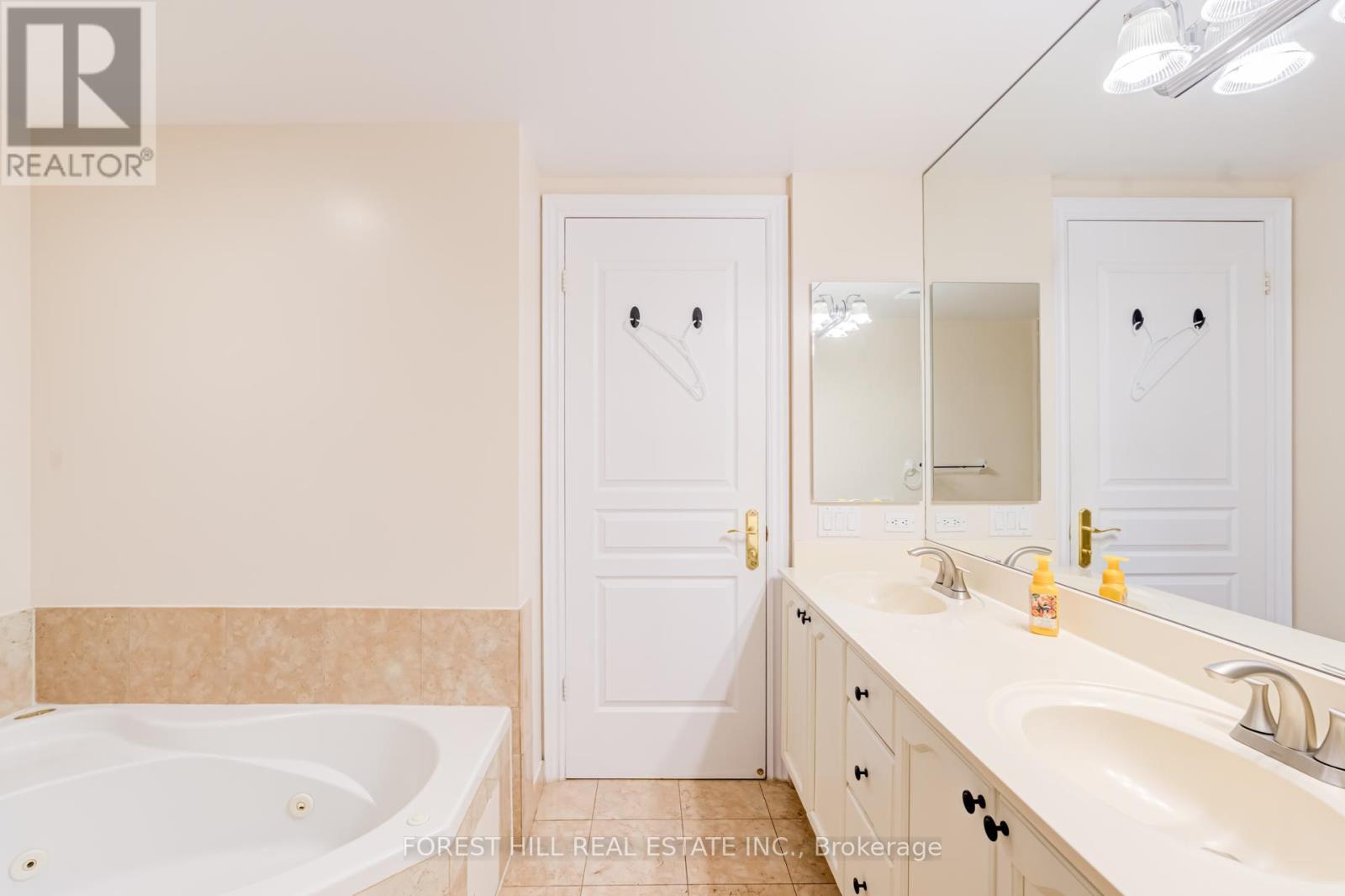 2305 - 5 Northtown Way, Toronto, Ontario  M2N 7A1 - Photo 33 - C13092018