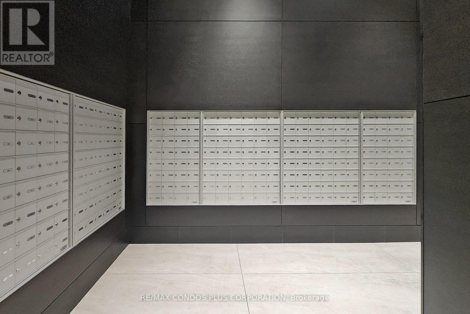 2006 - 2221 Yonge Street, Toronto, Ontario  M4S 0B8 - Photo 24 - C13092050