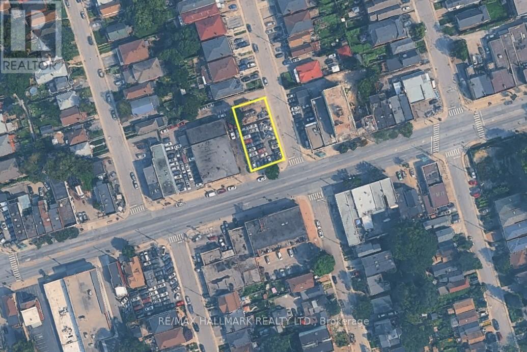 3258-3260 Danforth Avenue, Toronto, Ontario  M1L 1C2 - Photo 2 - E13091846