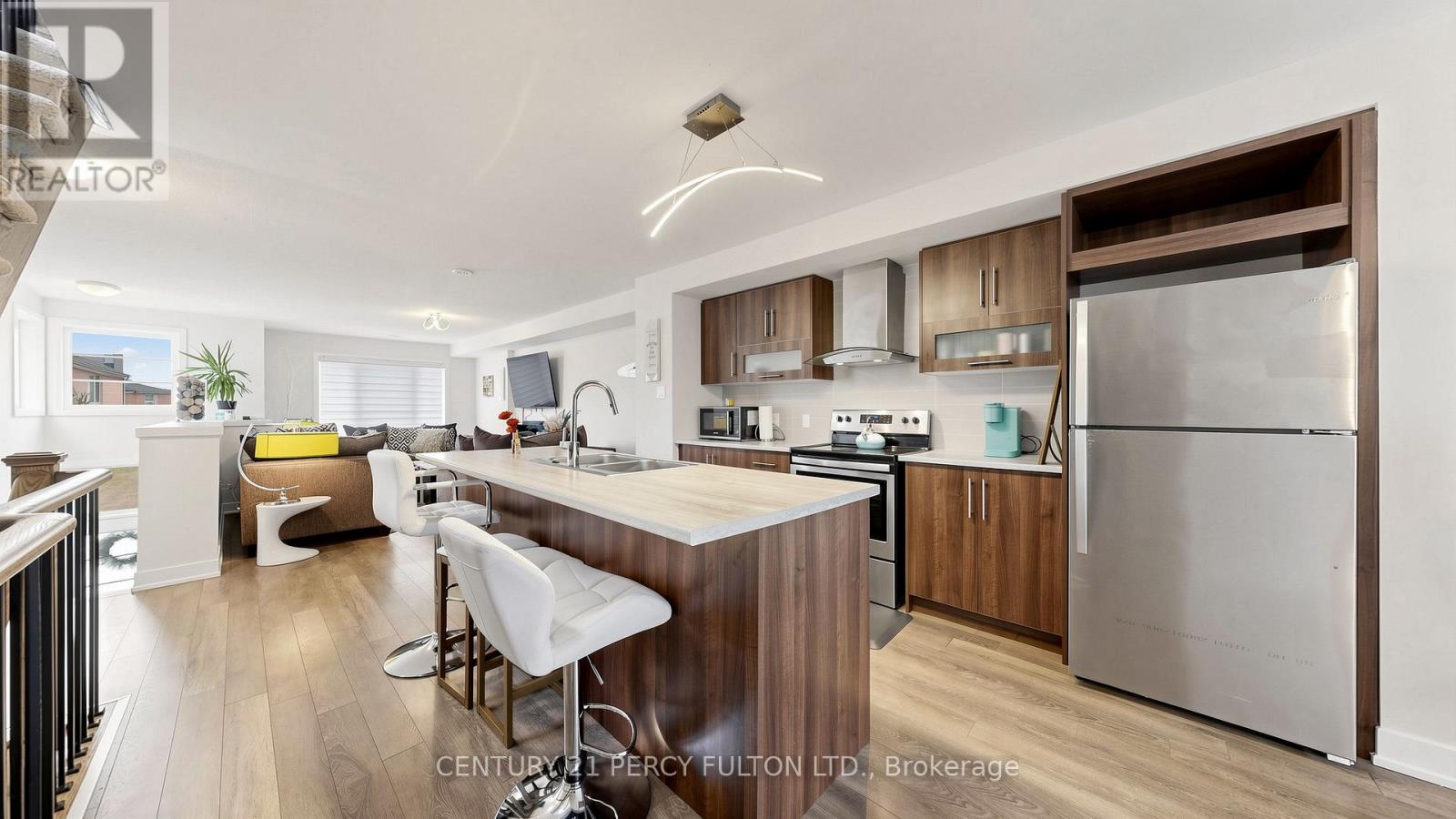 71 DONALD FLEMING WAY, Whitby, Ontario