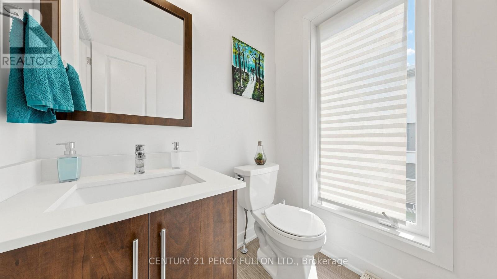 71 Donald Fleming Way, Whitby, Ontario  L1R 0N8 - Photo 12 - E13091926