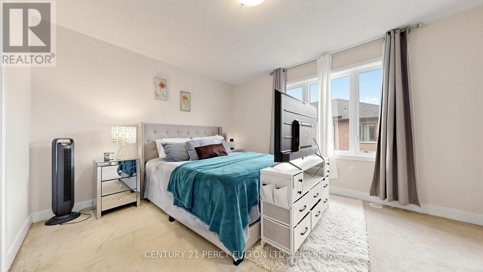 71 Donald Fleming Way, Whitby, Ontario  L1R 0N8 - Photo 16 - E13091926