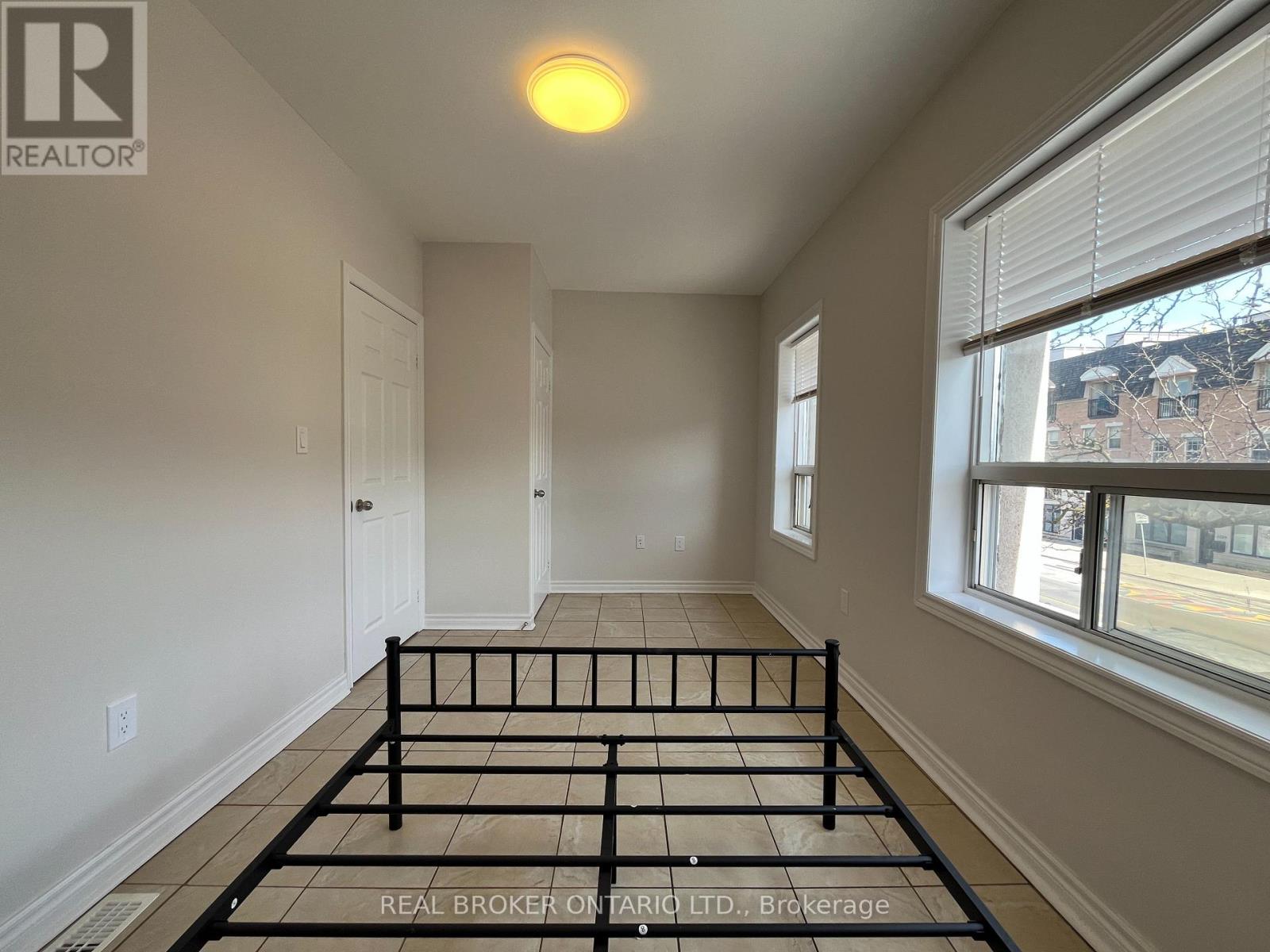1 - 1228 Danforth Avenue, Toronto, Ontario  M4J 1M6 - Photo 5 - E13092066