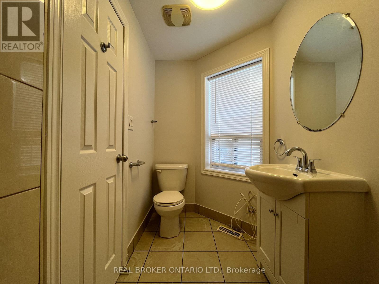 1 - 1228 Danforth Avenue, Toronto, Ontario  M4J 1M6 - Photo 9 - E13092066