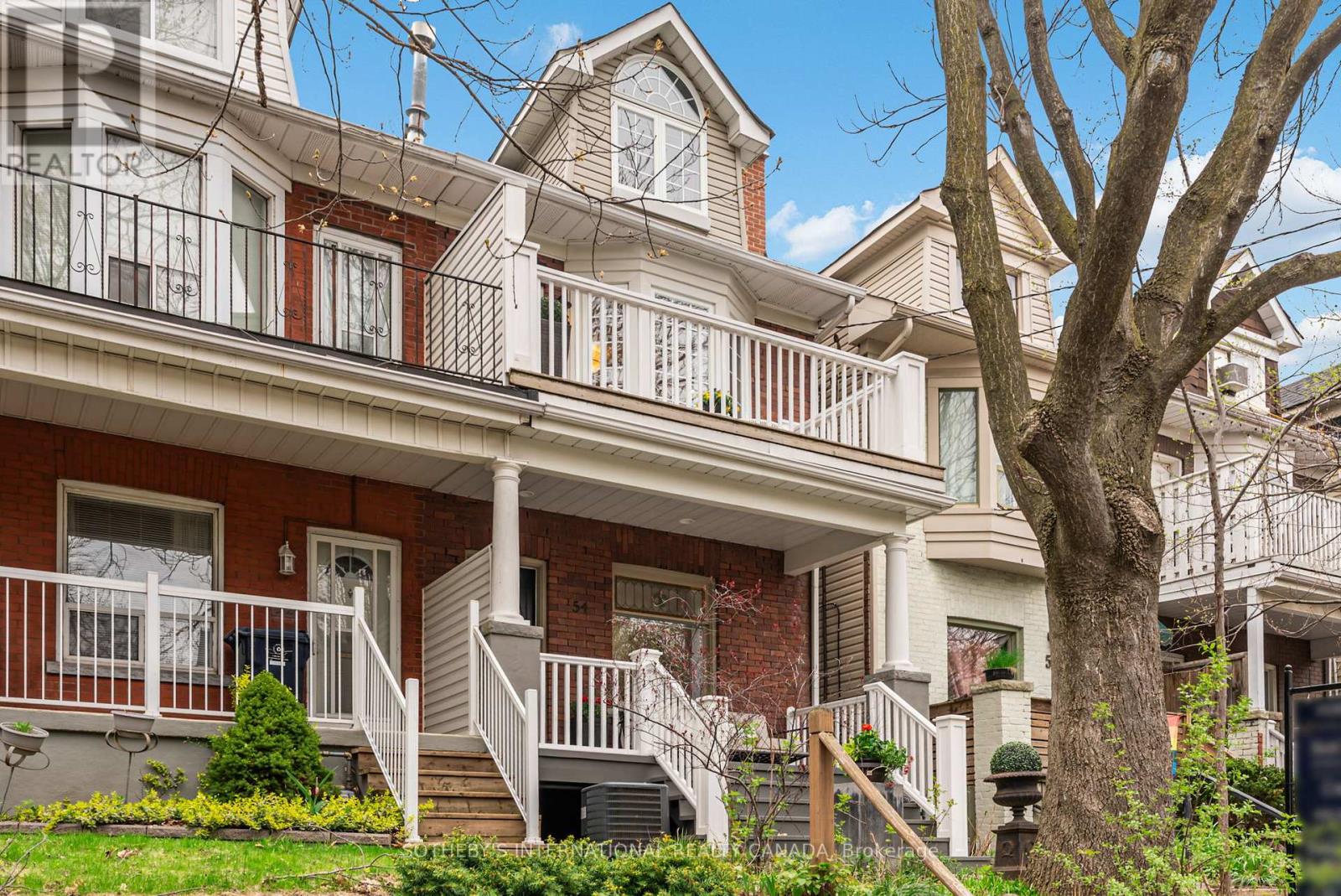 54 Dingwall Avenue, Toronto, Ontario  M4J 1C3 - Photo 2 - E13092084