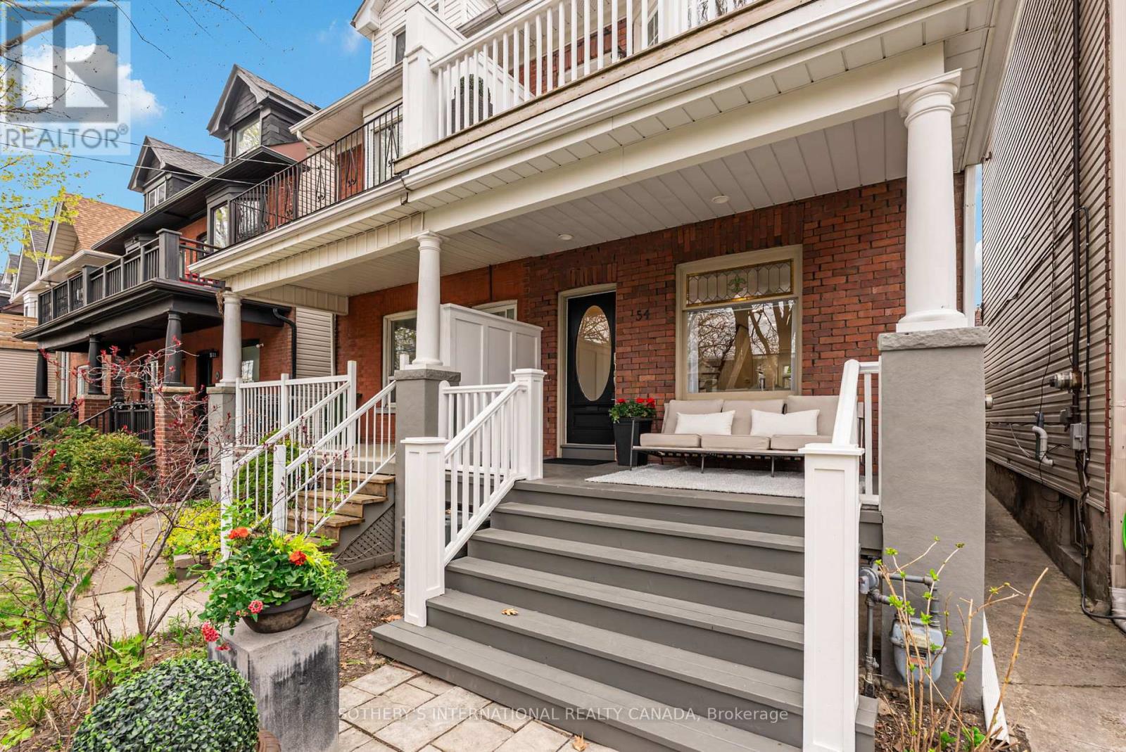 54 Dingwall Avenue, Toronto, Ontario  M4J 1C3 - Photo 3 - E13092084