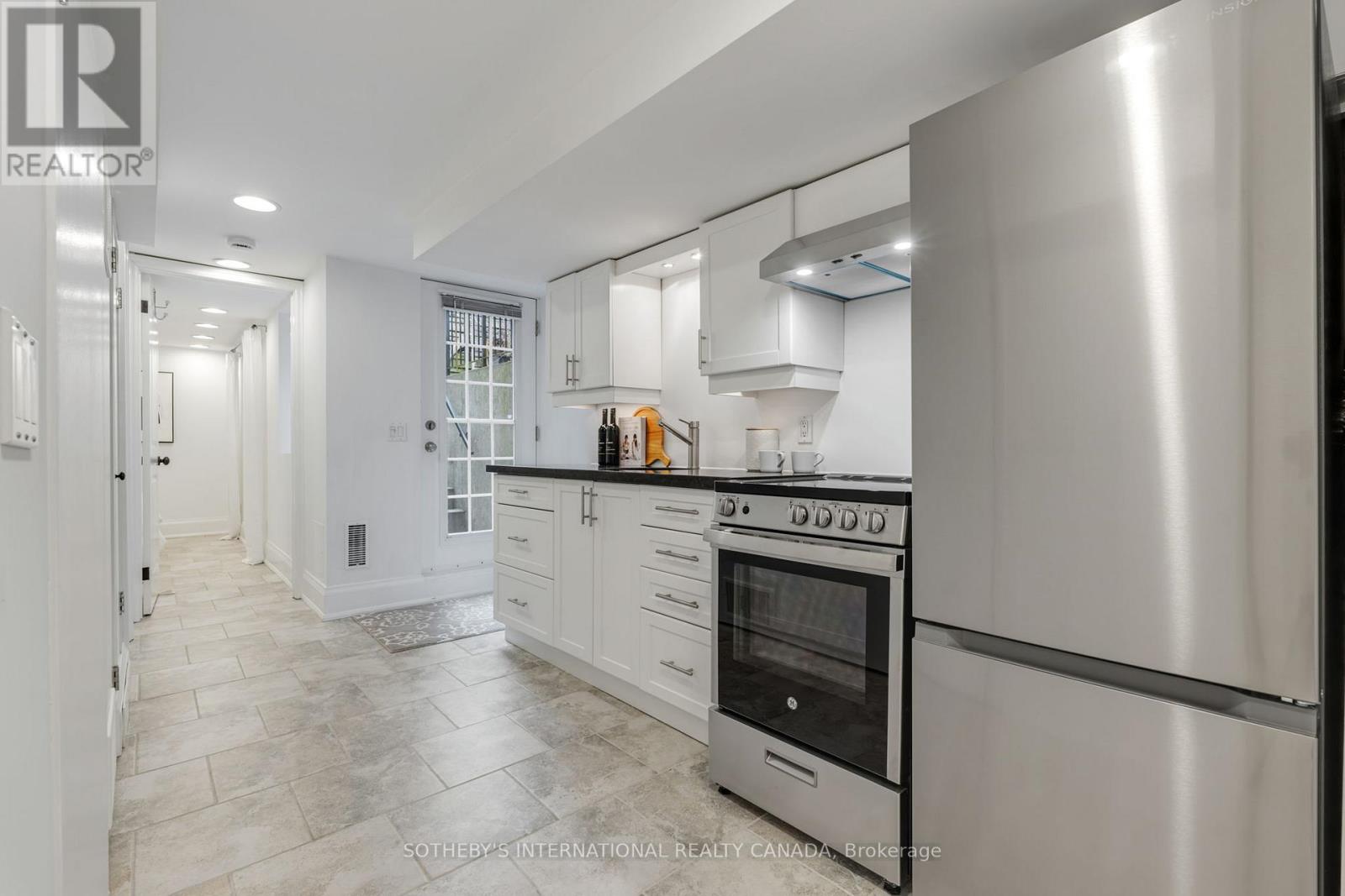 54 Dingwall Avenue, Toronto, Ontario  M4J 1C3 - Photo 37 - E13092084