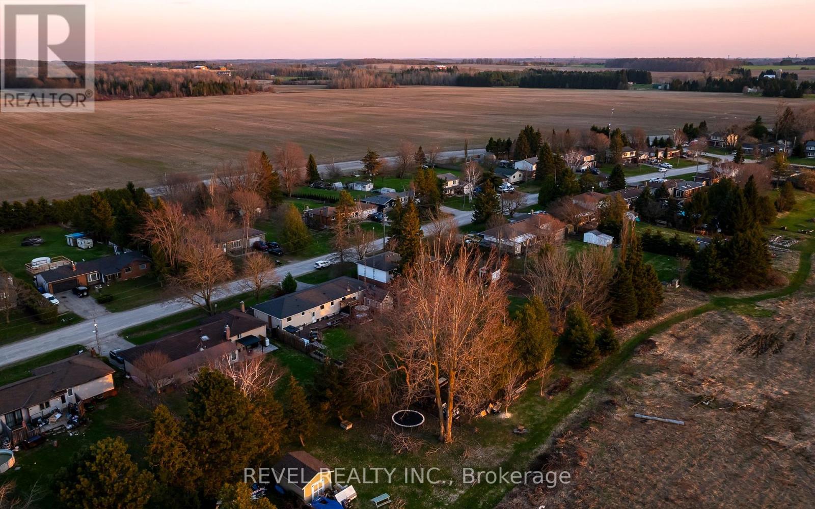 12 Victoria Boulevard, East Garafraxa, Ontario  L9W 7L6 - Photo 37 - X13051128