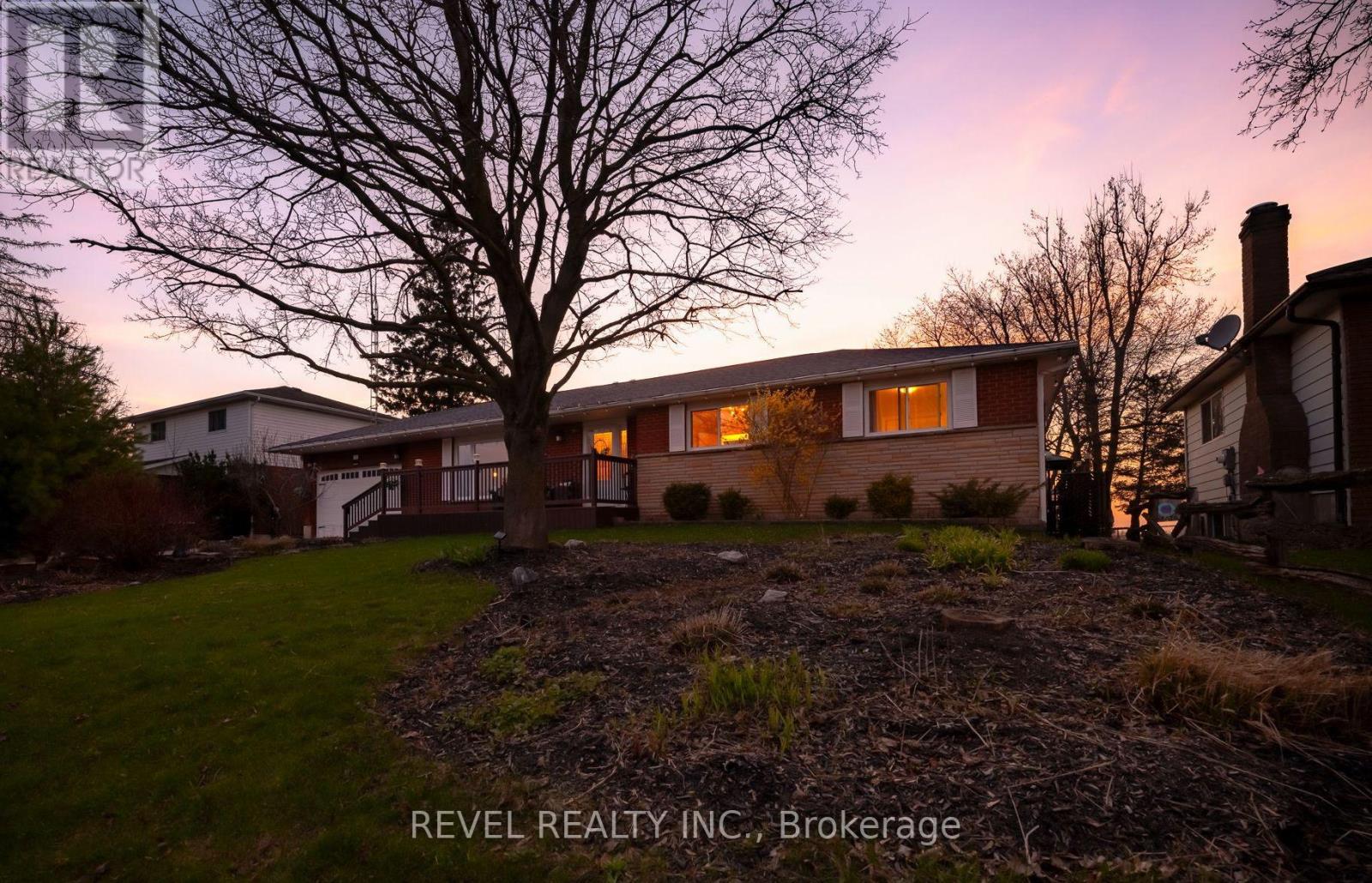 12 Victoria Boulevard, East Garafraxa, Ontario  L9W 7L6 - Photo 5 - X13051128