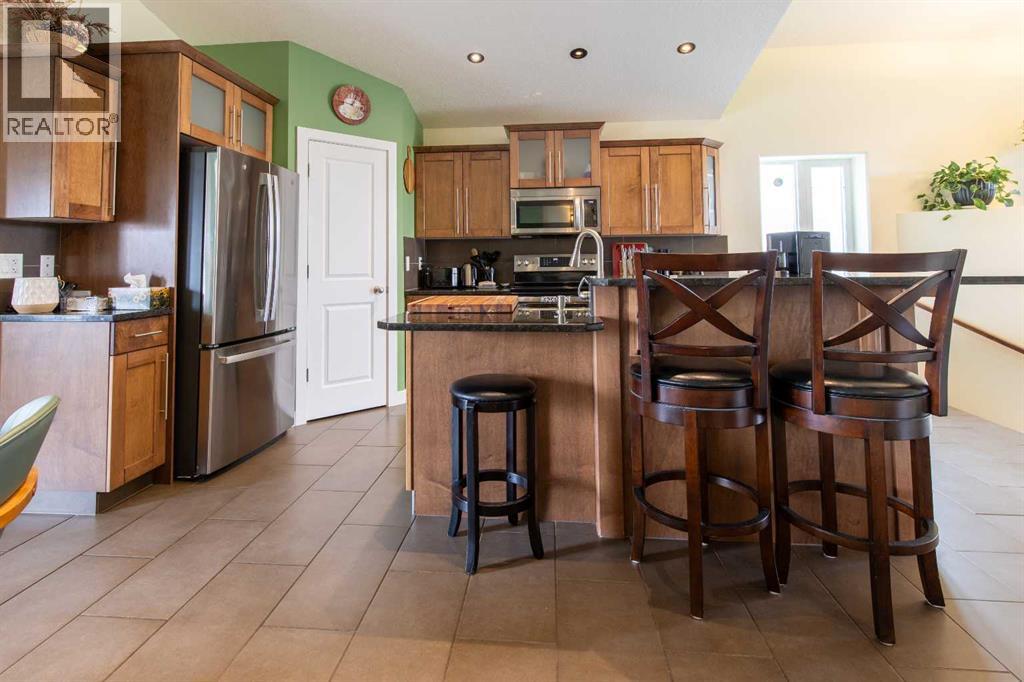 157 Tartan Circle W, Lethbridge, Alberta  T1J 1Y5 - Photo 10 - A2301795