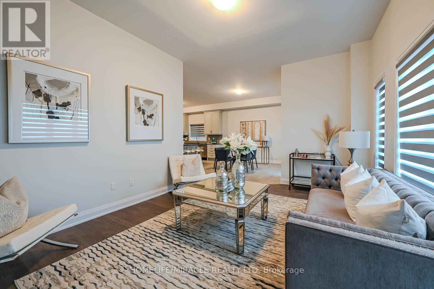 47 Mapleton Street, Richmond Hill, Ontario  L4E 1H5 - Photo 13 - N13092042