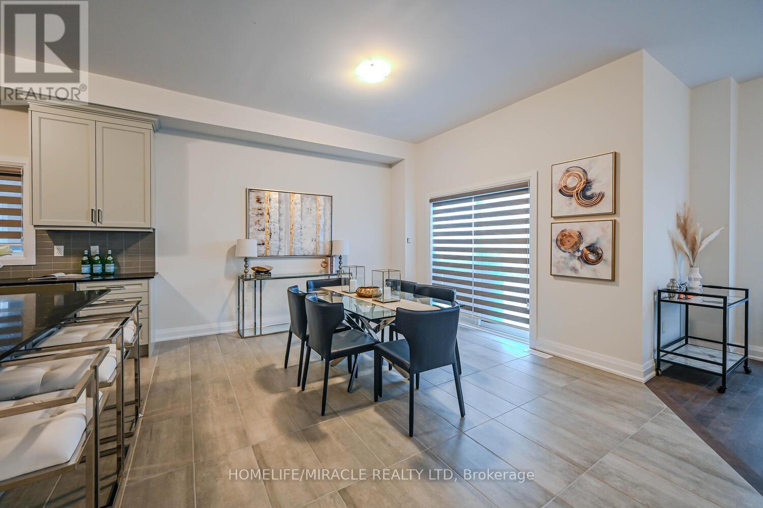47 Mapleton Street, Richmond Hill, Ontario  L4E 1H5 - Photo 17 - N13092042