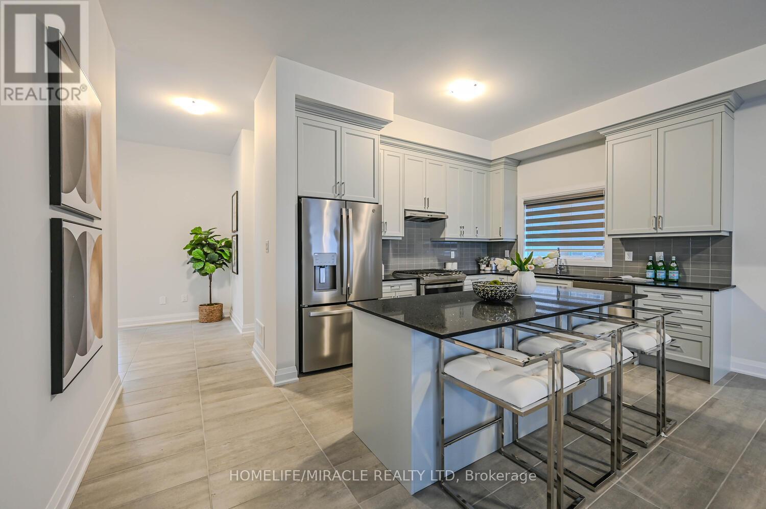 47 Mapleton Street, Richmond Hill, Ontario  L4E 1H5 - Photo 18 - N13092042